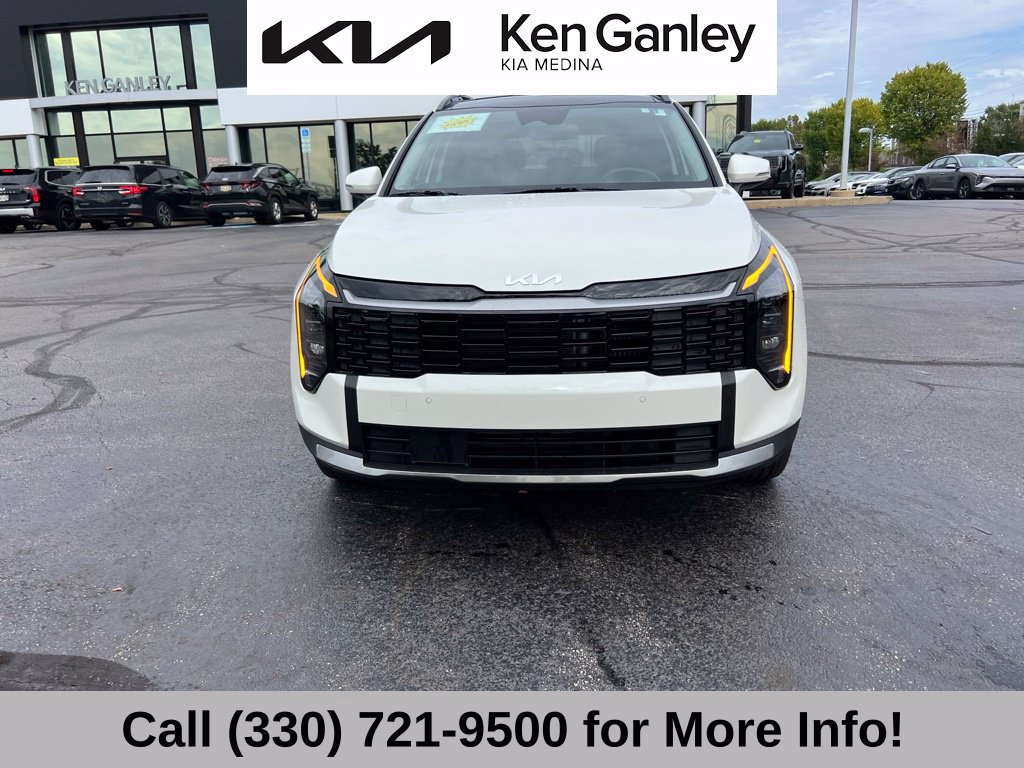 Certified 2026 Kia Sportage EX w/ EX Panoramic Sunroof Package AWD/4WD image 4