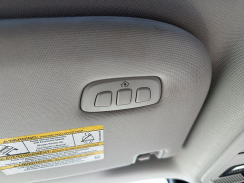 Used 2025 Ford Expedition Active AWD/4WD image 12