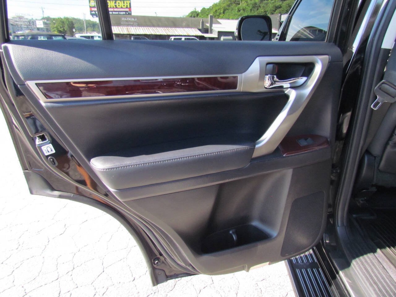 Used 2019 Lexus GX 460 Premium AWD/4WD image 13