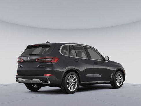 Used 2023 BMW X5 xDrive40i w/ Executive Package image 3