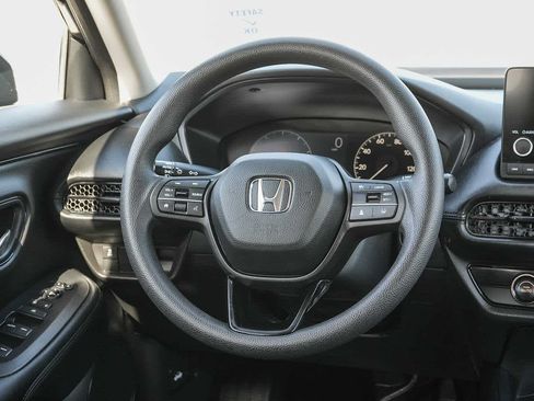 Used 2025 Honda HR-V LX image 15