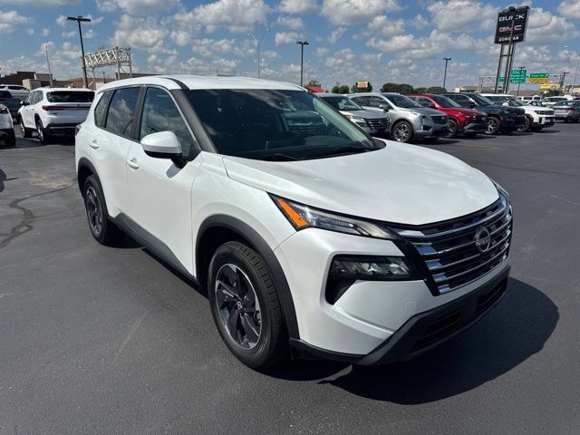 Used 2024 Nissan Rogue SV AWD/4WD image 1