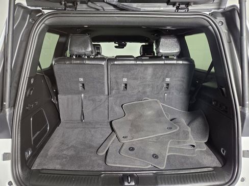 Certified 2025 Jeep Wagoneer 4WD image 25