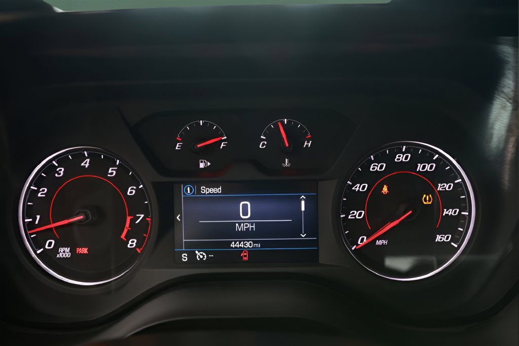 Used 2021 Chevrolet Camaro LT w/ RS Package RWD image 35