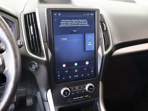 Used 2024 Ford Edge SEL image 6