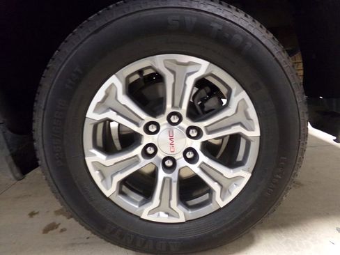 Used 2024 GMC Sierra 1500 SLT image 29