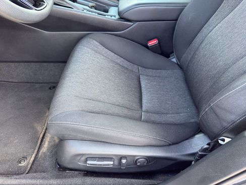 Certified 2023 Honda Accord EX image 13