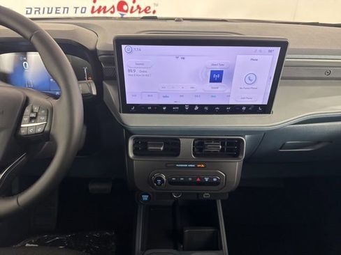 New 2025 Ford Maverick XLT w/ XLT Luxury Package image 12