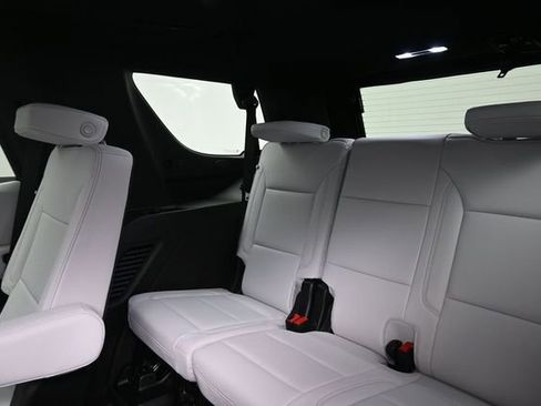 New 2026 Chevrolet Tahoe Premier w/ Sun And Tow Package AWD/4WD image 9
