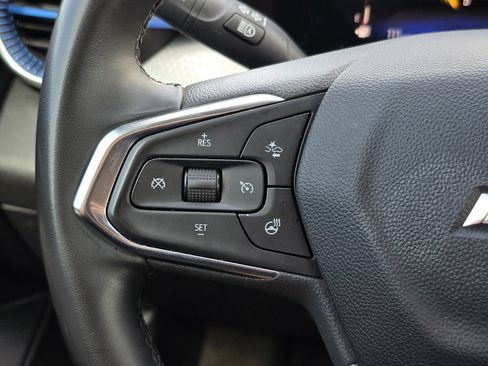 Used 2025 Chevrolet Trax LT w/ Driver Confidence Package FWD image 28