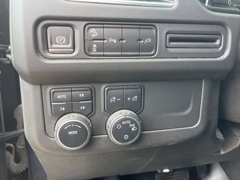 Used 2021 Chevrolet Tahoe Z71 AWD/4WD image 16