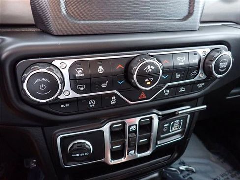 Used 2021 Jeep Gladiator Sport AWD/4WD image 19