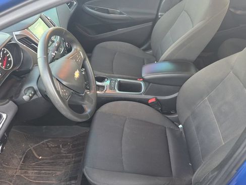 Used 2019 Chevrolet Cruze LT w/ Convenience Package FWD image 15