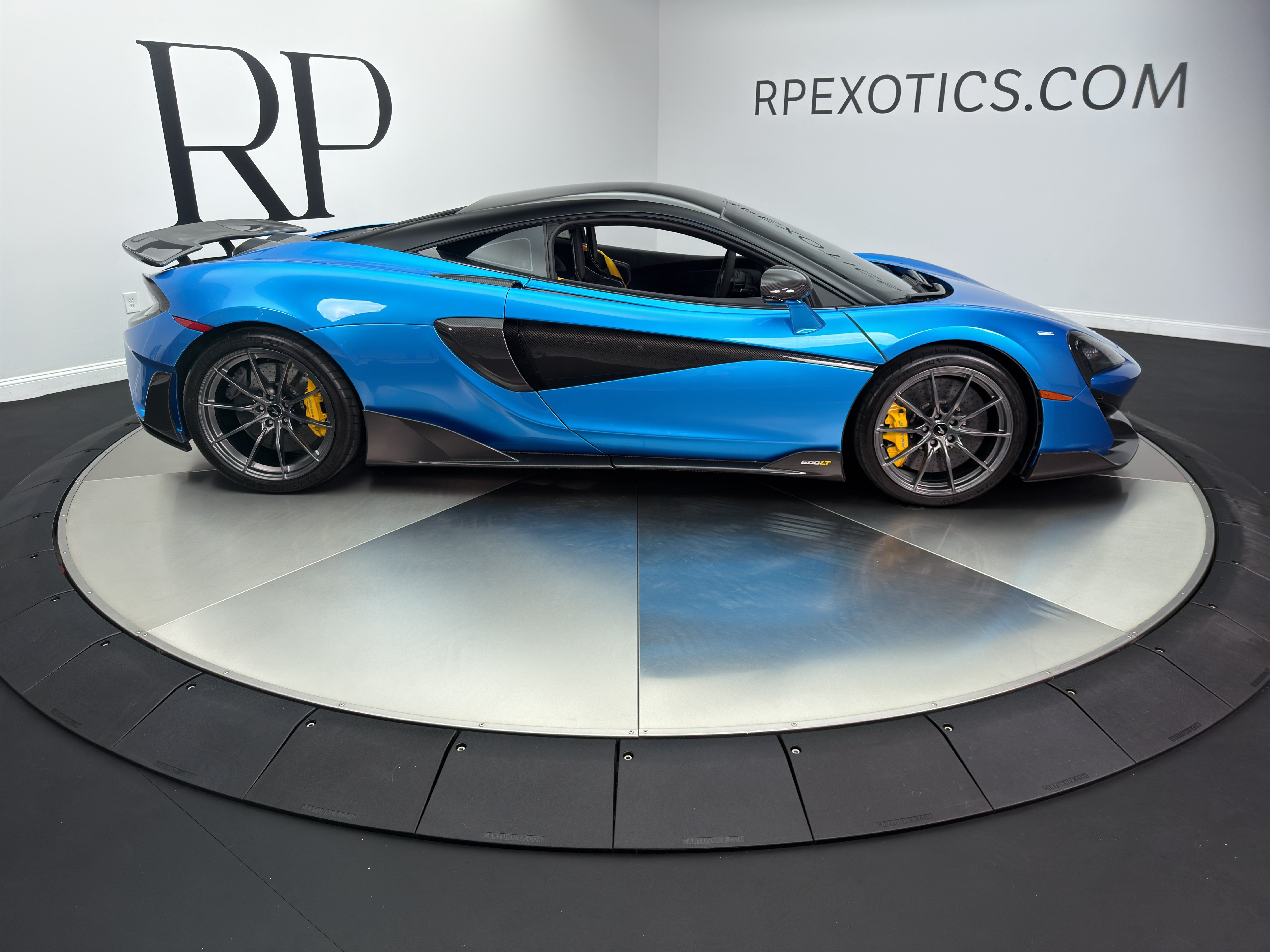 Used 2019 McLaren 600LT RWD image 7