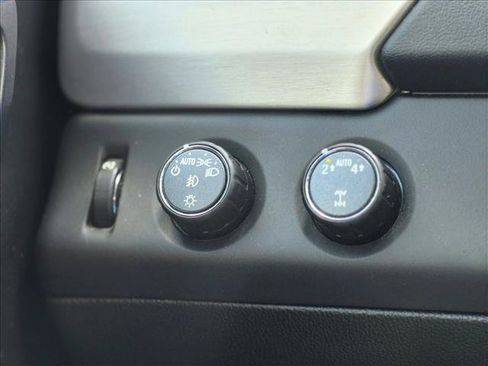 Used 2020 GMC Yukon SLT AWD/4WD image 15