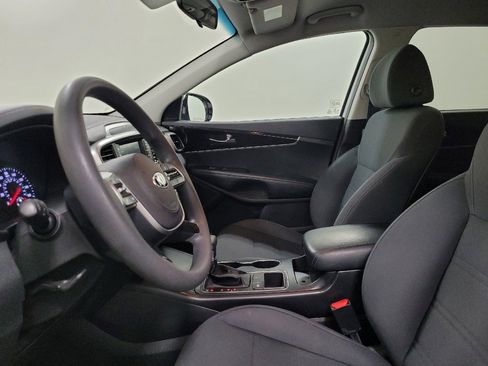 Used 2019 Kia Sorento FWD image 17