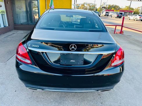 Used 2018 Mercedes-Benz C 300 Sedan image 4