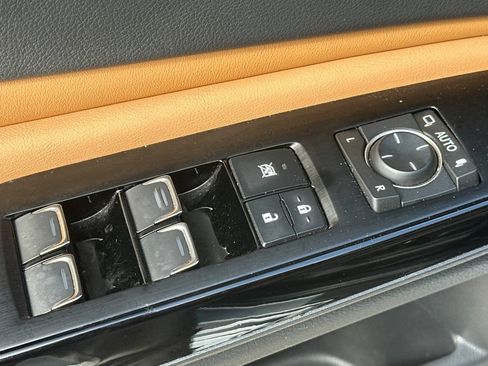 Used 2022 Lexus ES 300h w/ Premium Package FWD image 13