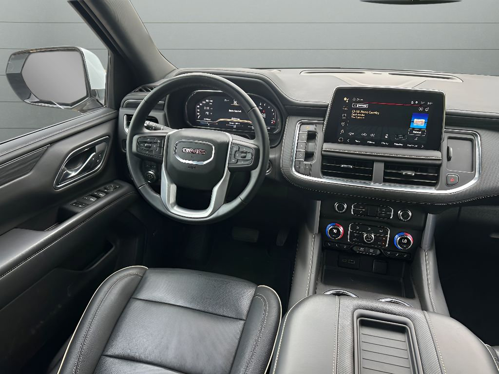Used 2024 GMC Yukon SLT AWD/4WD image 18