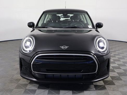 Used 2023 MINI Cooper 2-Door Hardtop image 2