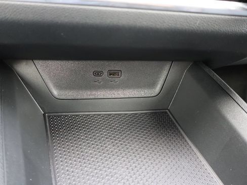 New 2027 Chevrolet Equinox RS w/ Safety and Technology Package AWD/4WD image 20