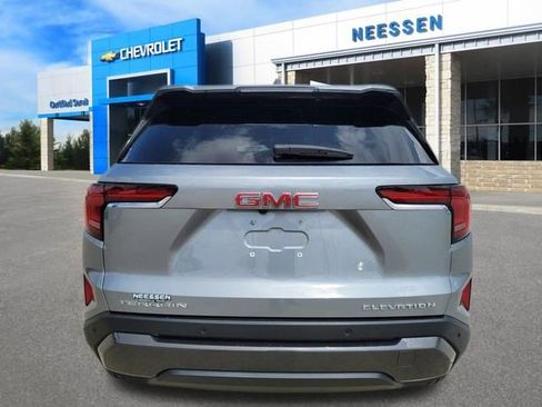 Used 2026 GMC Terrain Elevation w/ Elevation Premium Package FWD image 8
