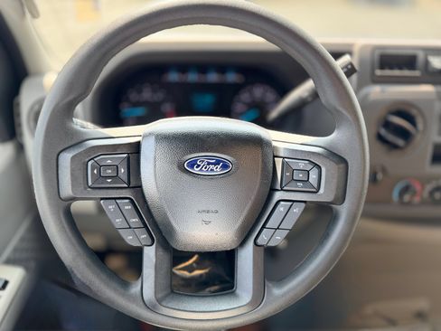 Used 2023 Ford E-450 and Econoline 450 Super Duty w/ Power Windows & Locks Group RWD image 39