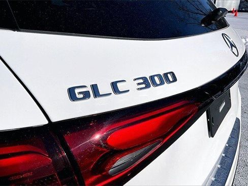 Certified 2025 Mercedes-Benz GLC 300 4MATIC image 27