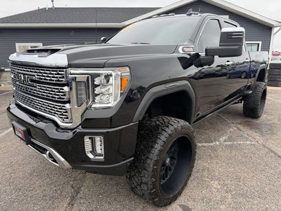 Used 2022 GMC Sierra 2500 Denali w/ Denali Black Diamond Edition