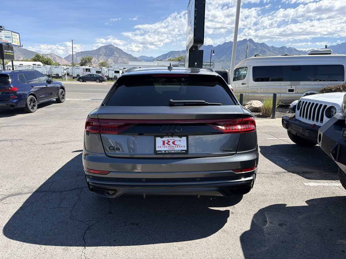Used 2019 Audi Q8 Prestige w/ Luxury Package AWD/4WD image 4