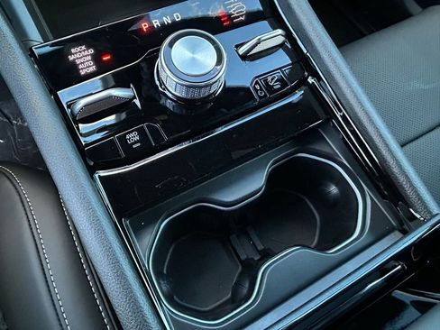 New 2025 Jeep Grand Cherokee L Overland image 24