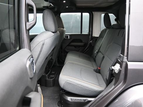 Used 2025 Jeep Wrangler Unlimited Sahara w/ Safety Group AWD/4WD image 25