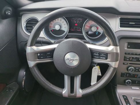 Used 2012 Ford Mustang Premium image 21