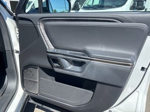 Used 2022 Rivian R1S Launch Edition AWD/4WD image 8