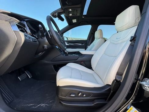 New 2025 Cadillac XT6 Sport w/ Technology Package image 23