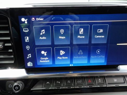 Used 2023 Chevrolet Silverado 1500 High Country w/ Technology Package image 18