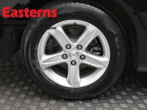 Used 2024 Chevrolet Malibu LT image 30