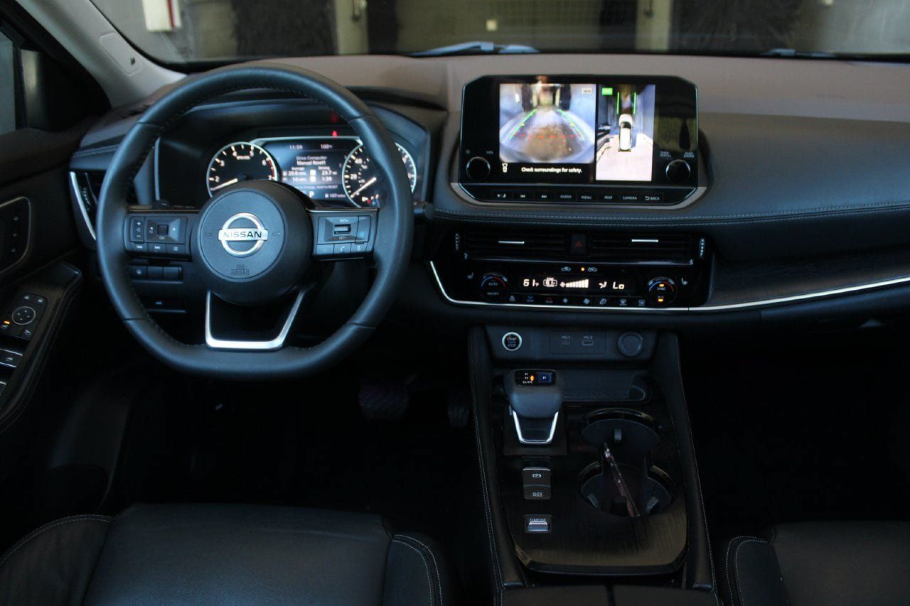 Used 2021 Nissan Rogue SL w/ Premium Package FWD image 17