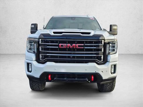 Used 2020 GMC Sierra 2500 AT4 w/ AT4 Premium Package image 2