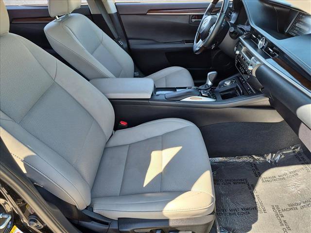 Used 2018 Lexus ES 350 w/ Navigation System Package FWD image 21