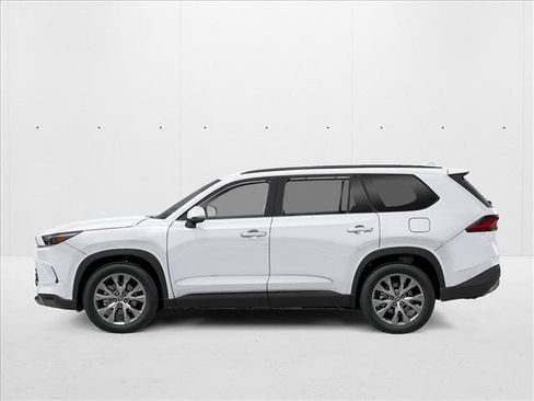 New 2026 Toyota Grand Highlander FWD image 3