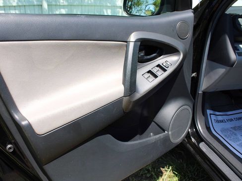Used 2011 Toyota RAV4 4WD w/ Base L4 Extra Value Pkg image 14