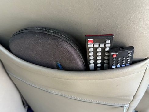 Used 2020 GMC Savana 2500 Extended w/ Enhanced Convenience Package image 43