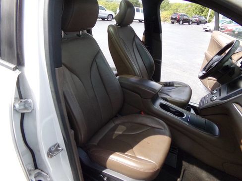 Used 2015 Lincoln MKC AWD w/ Equipment Group 102A Reserve image 28