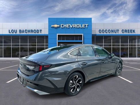 Used 2025 Hyundai Sonata SEL FWD image 8