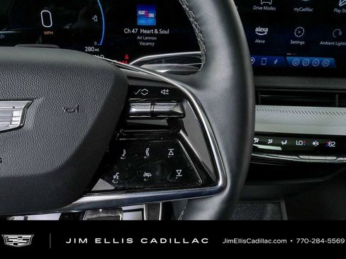 Certified 2025 Cadillac Optiq Luxury 1 AWD/4WD image 11