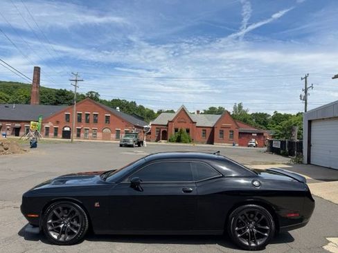 Used 2023 Dodge Challenger R/T Scat Pack w/ Plus Package RWD image 8