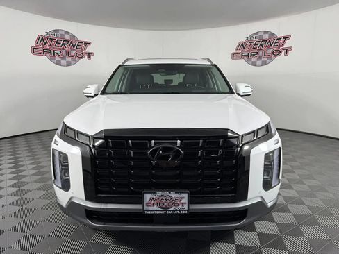Used 2023 Hyundai Palisade Limited w/ Cargo Package AWD/4WD image 2