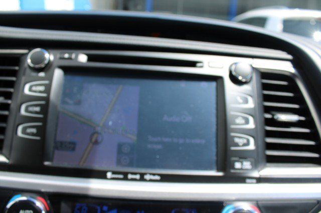 Used 2016 Toyota Highlander XLE FWD image 27