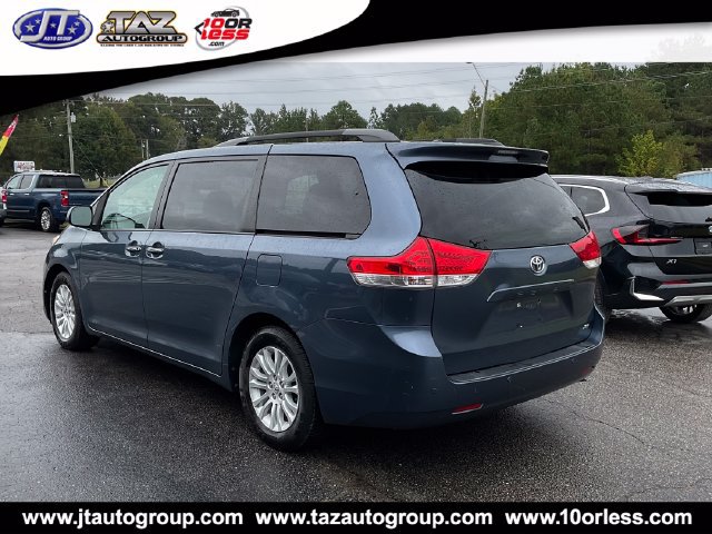 Used 2014 Toyota Sienna XLE FWD image 5